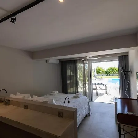Villa Gyra - Seaview Fivos With Private Pool *