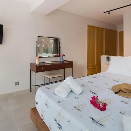 Seaview Fivos With Private Pool By Lefkadastay * Lefkáda