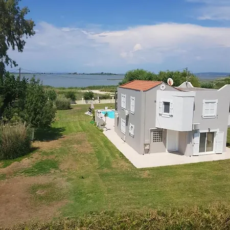 Gyra - Seaview Fivos With Private Pool Villa